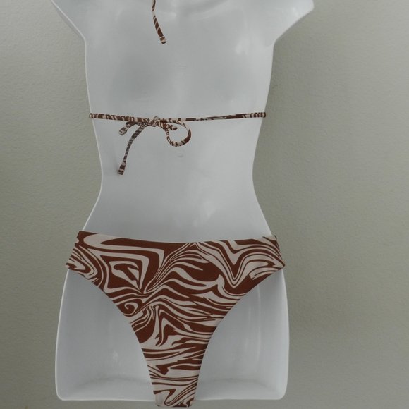 ☀️ NEW in package Shein bikini, swirl pattern, triangle slide top, thong bottom - Picture 2 of 7